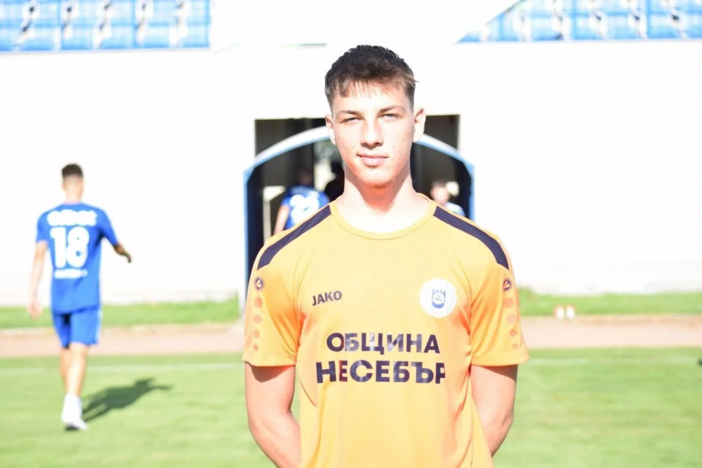 Nikola Nikolov professional goalkeeper wearing OFC Nesebar kit before a football match